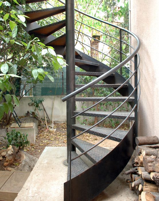escalier exterieur helicoidal metal
